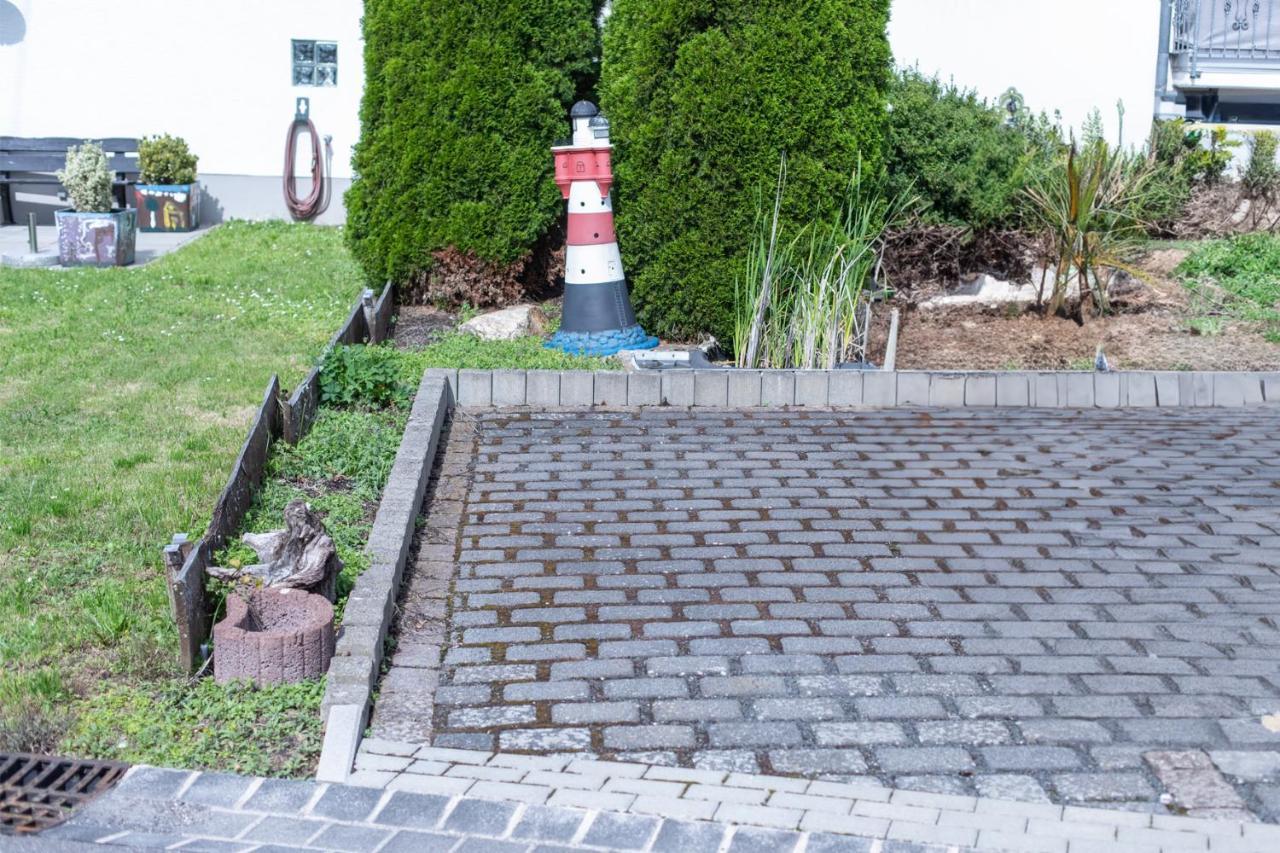 Cozy I Hochwertig Eingerichtet Netflix Parkplatz Nespresso Apartment Longkamp ภายนอก รูปภาพ